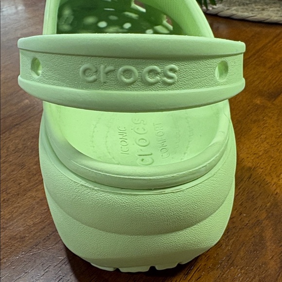 Crocs - Picture 7 of 7